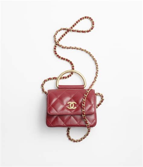 gouden chanel ketting|Clutch met ketting .